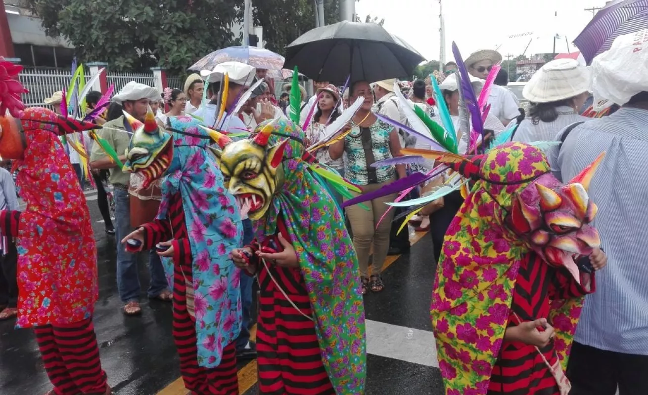 #GaleríaCri Desfile cívico-folclórico en Juan Díaz