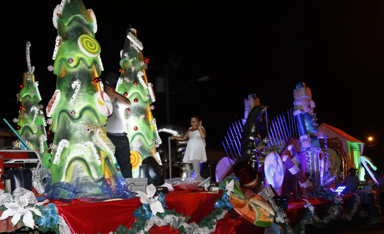 #GaleriaCri San Miguelito disfruta el desfile “Jesús es la Navidad”
