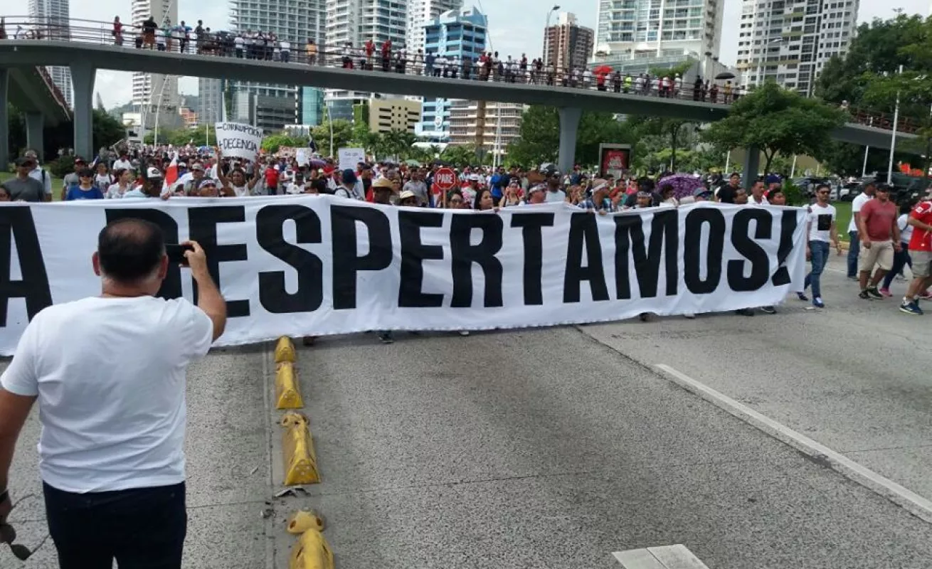 #GaleriaCri Protesta anticorrupción en la Cinta Costera