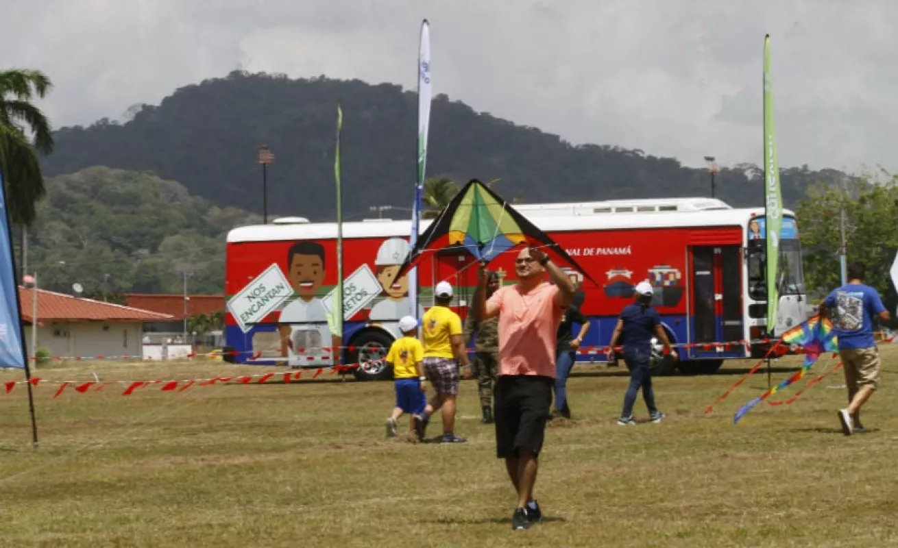 #GaleriaCri Festival de cometas y panderos