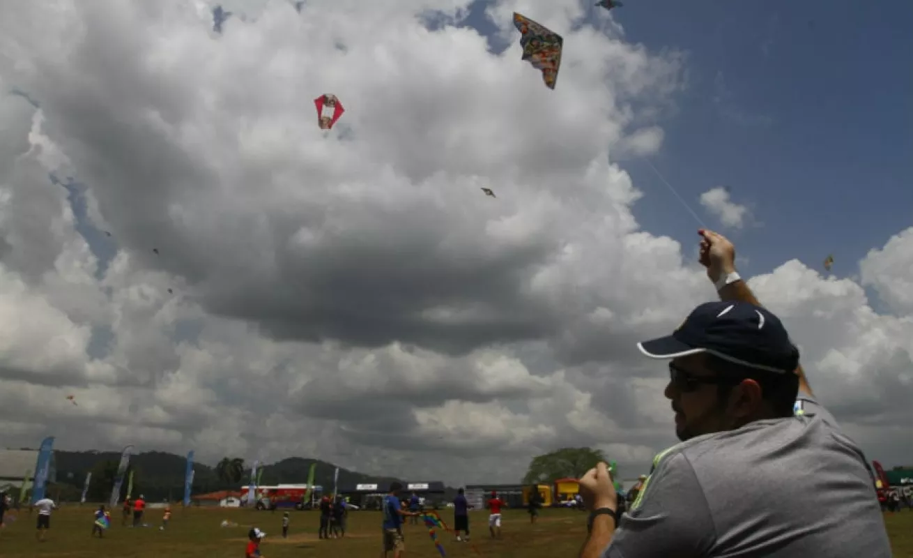 #GaleriaCri Festival de cometas y panderos