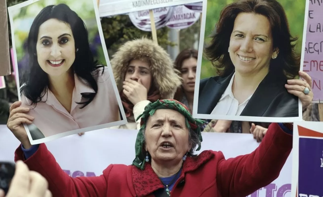 #GaleriaCri Día Internacional de la Mujer celebrado en todo el mundo