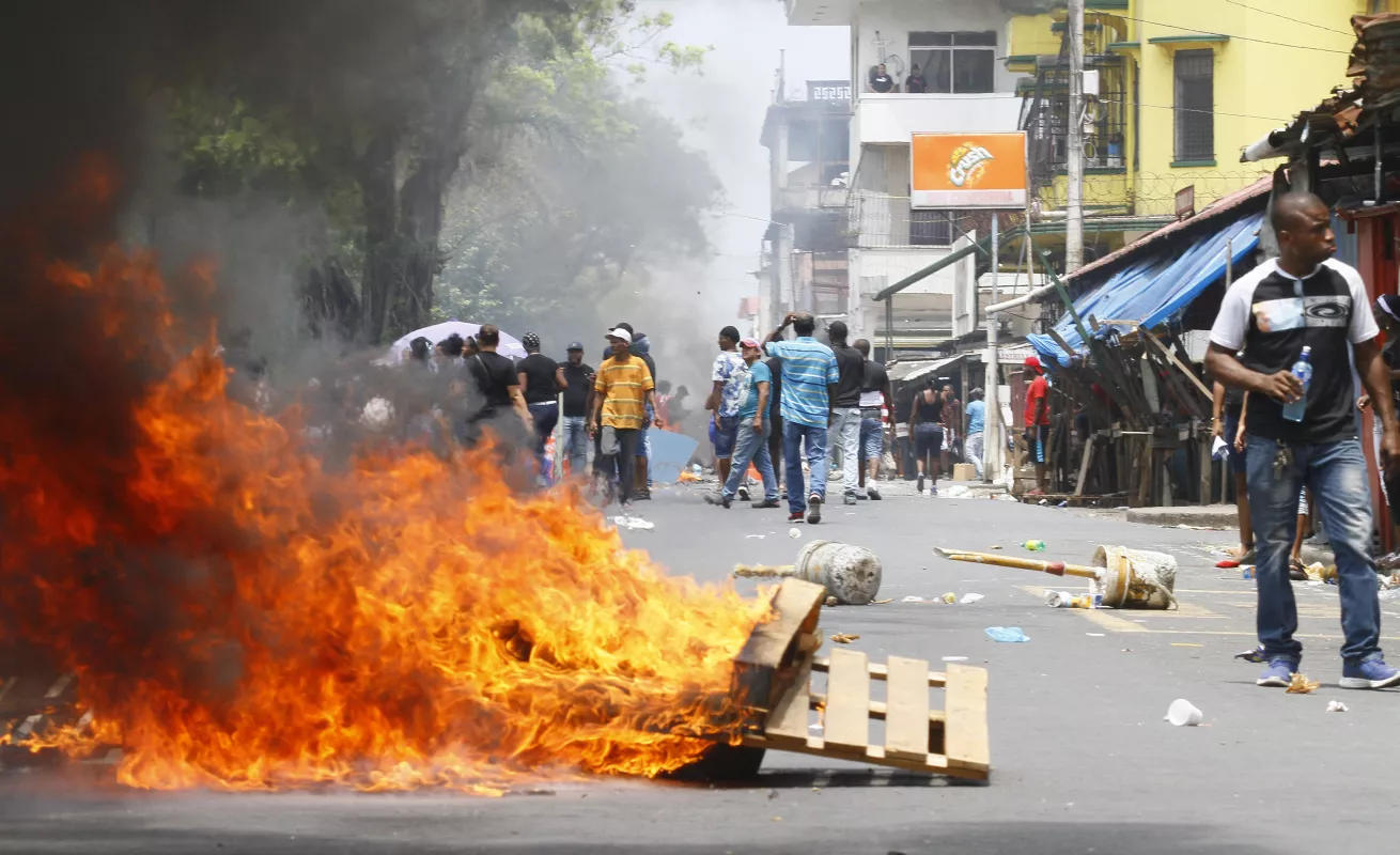 #GaleriaCri Se prendió Colón