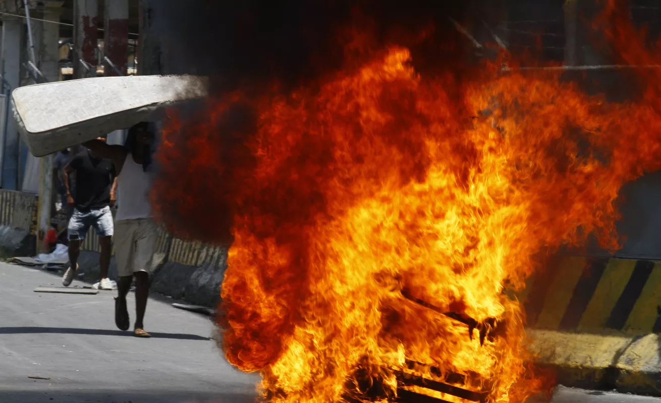 #GaleriaCri Se prendió Colón