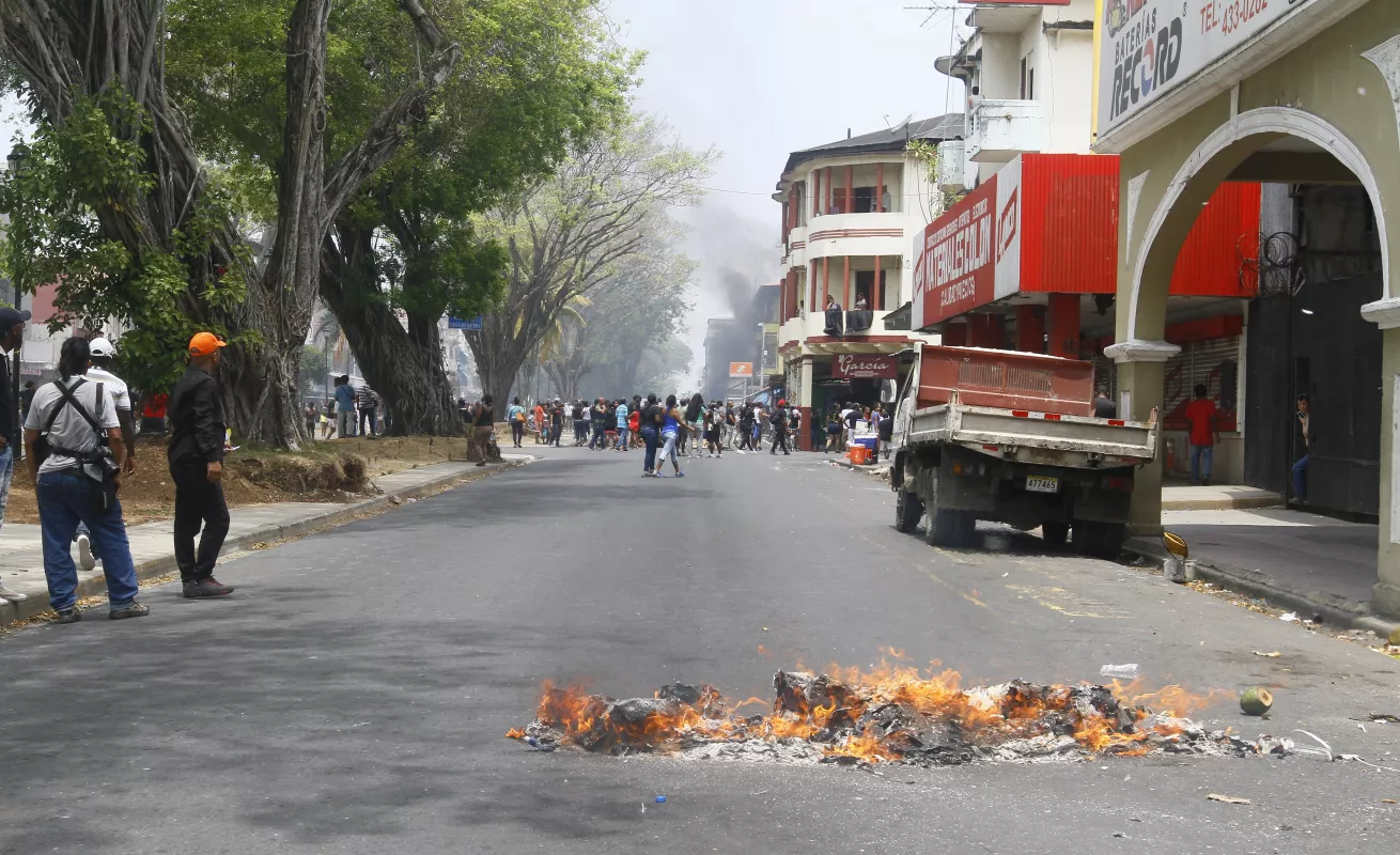 #GaleriaCri Se prendió Colón