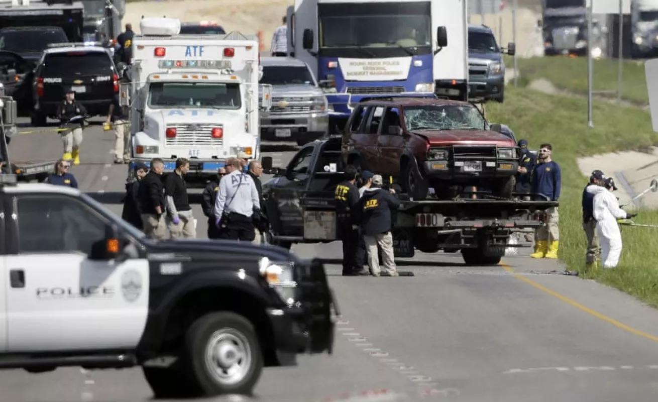 #GaleriaCri Abaten a presunto bombardero de Texas