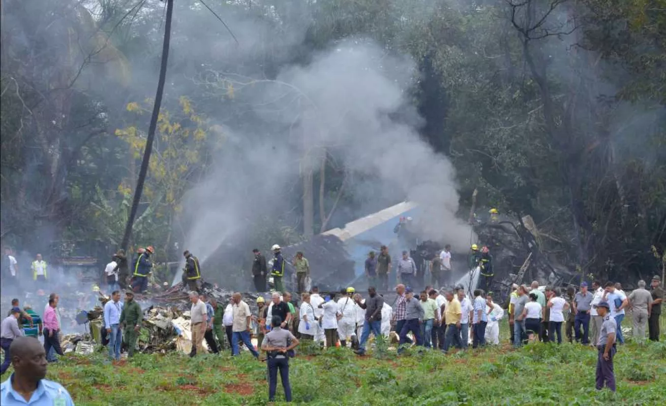 #GaleriaCri Tragedia en Cuba, se desploma un avión