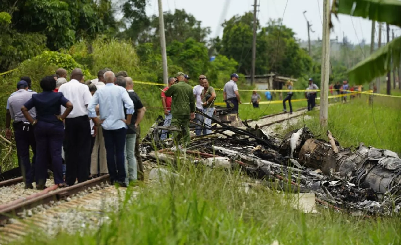 #GaleriaCri Tragedia en Cuba, se desploma un avión