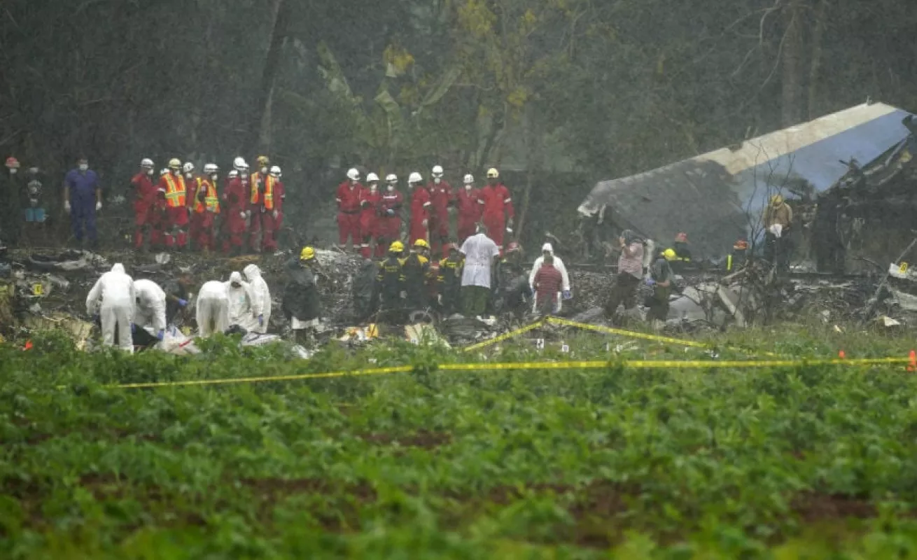 #GaleriaCri Tragedia en Cuba, se desploma un avión