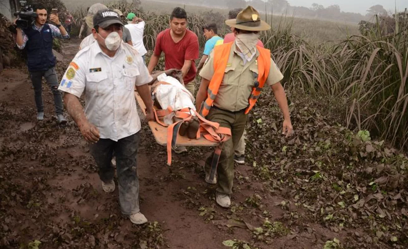 #GaleríaCri Volcán de fuego en Guatemala causa estragos 
