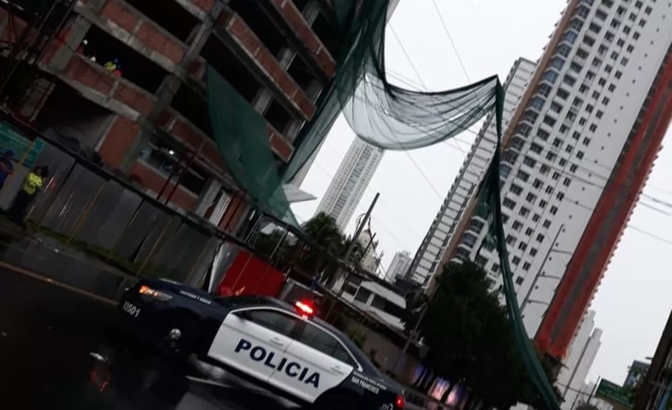 Lluvia causa inundaciones en Chanis, Río Abajo, vía Tumba Muerto, vía Domingo Díaz y partes de San Miguelito