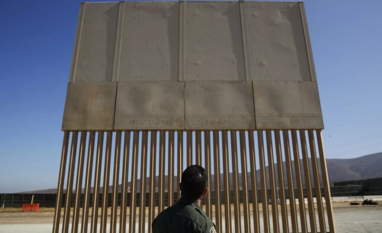 #GaleriaCri Cruzando la frontera de Estados Unidos y México