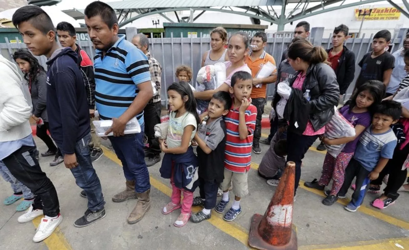 #GaleriaCri Cruzando la frontera de Estados Unidos y México