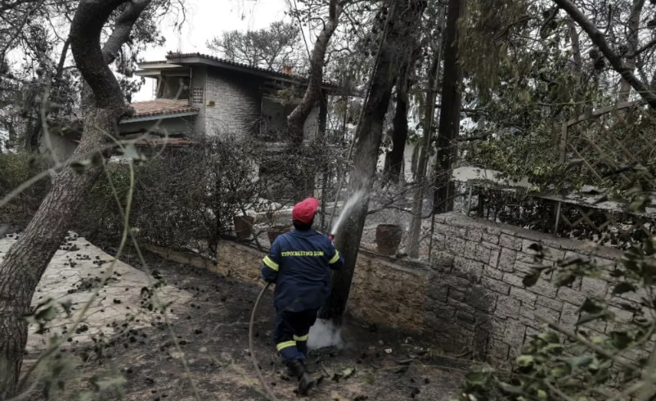 #GaleriaCri Costa de Atenas devastada por las llamas