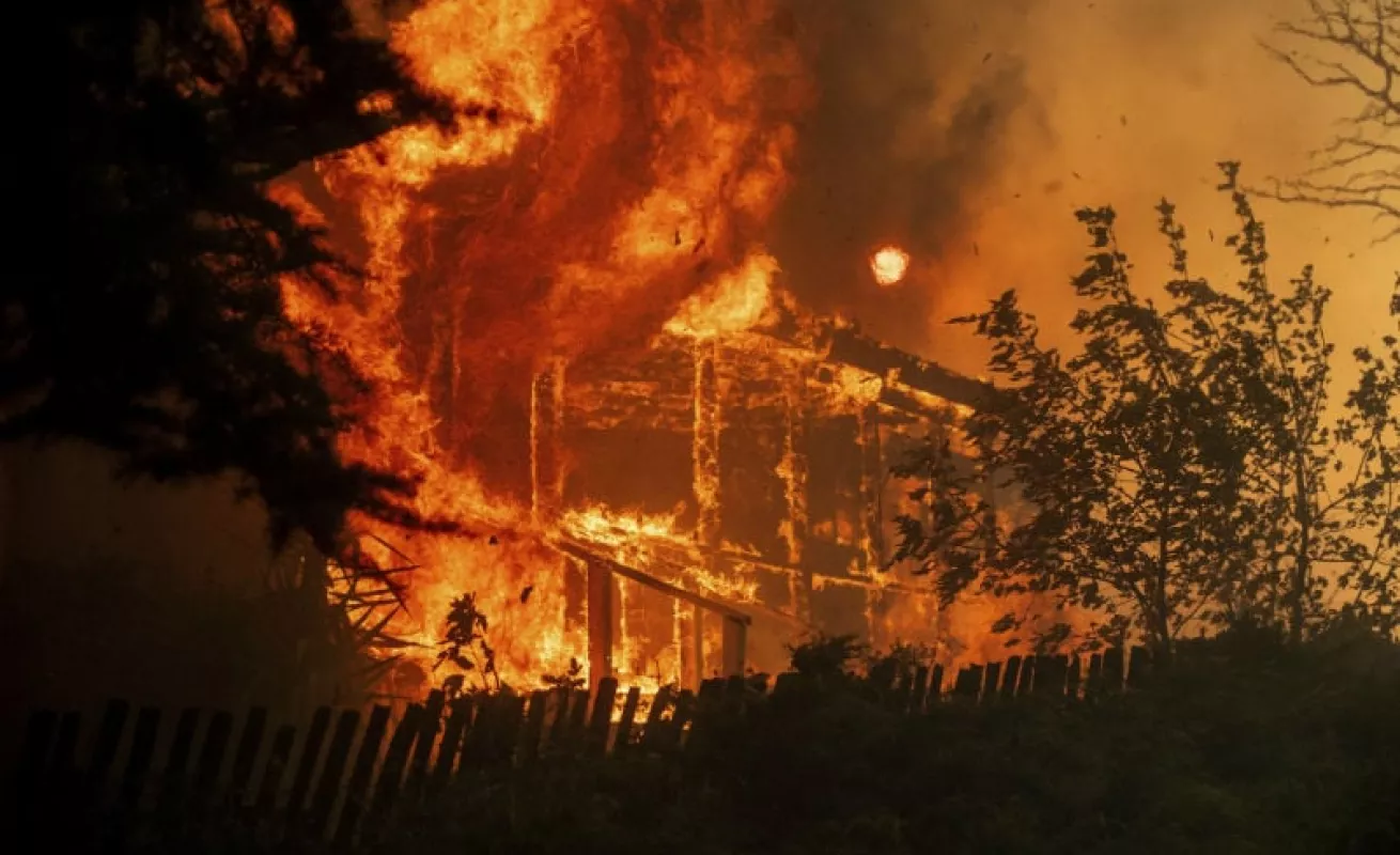 #GaleriaCri California devorada por las llamas