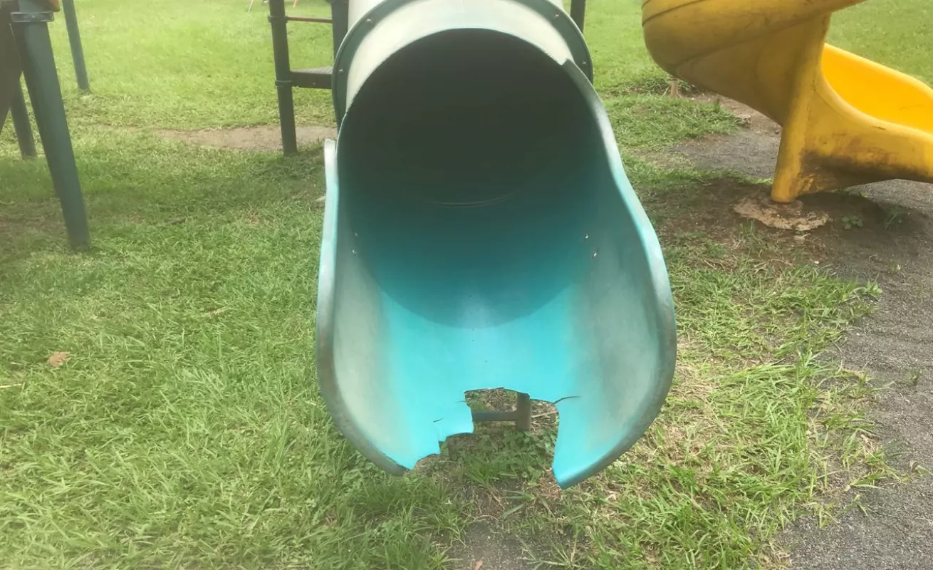 #GaleriaCri Juegos infantiles o trampa de muerte