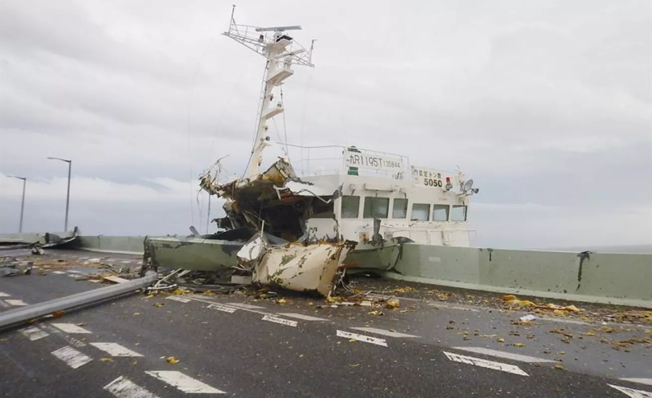 #GaleriaCri Jebi golpeó Japón con mucha fuerza