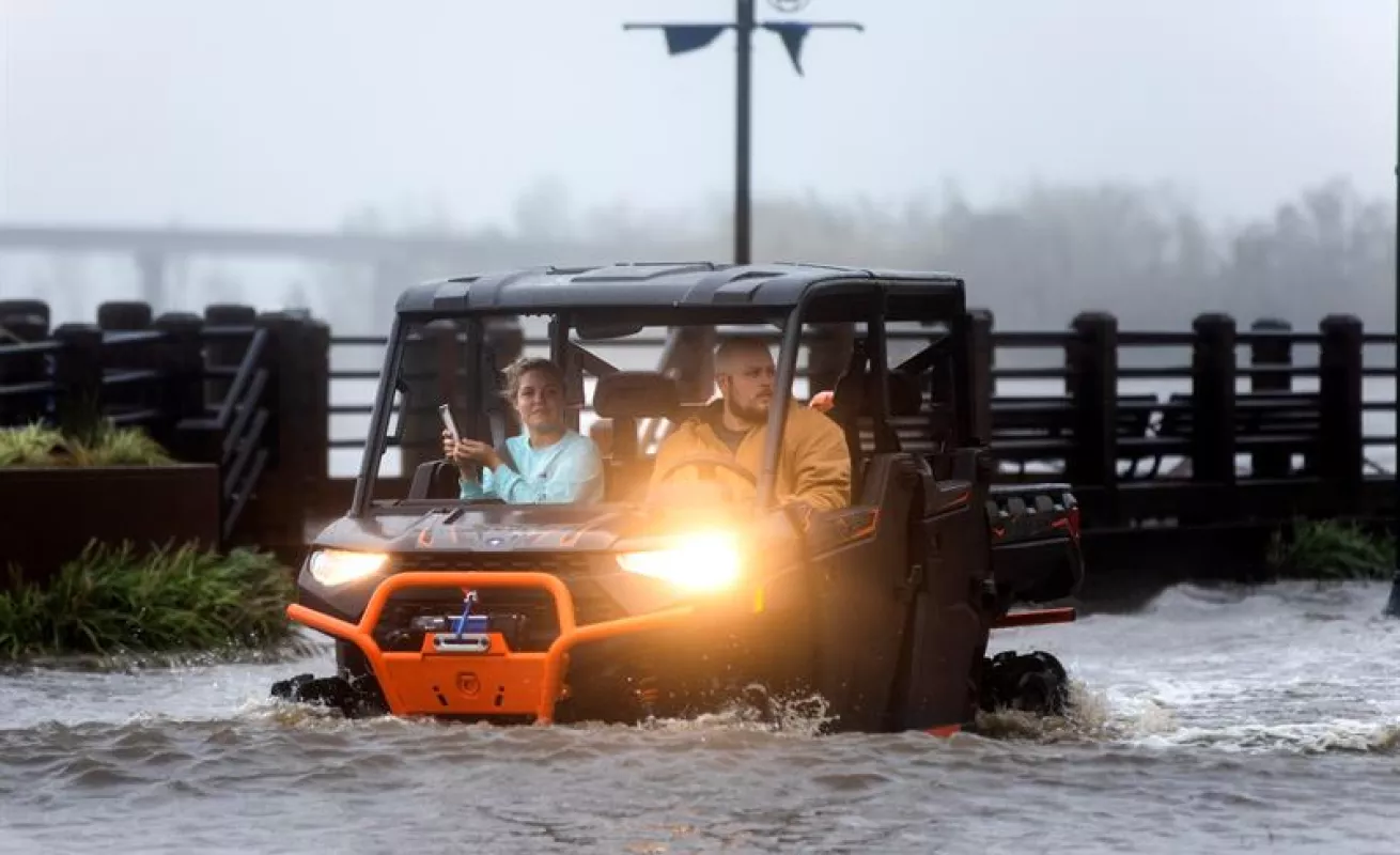 #GaleriaCri Huracán Florence golpeó Las Carolinas con lluvias torrenciales y fuertes vientos