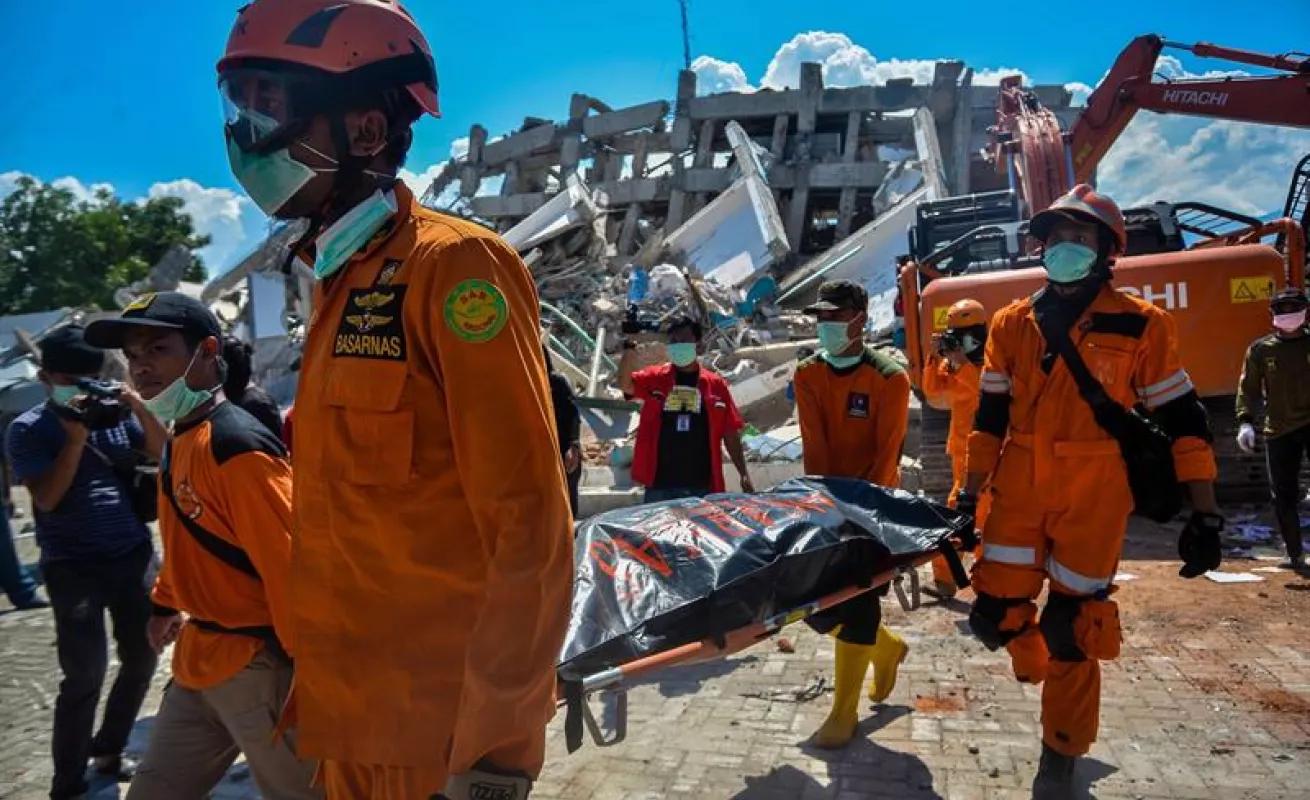 #GaleriaCri Devastación en Indonesia a causa de varios sismos y un tsunami