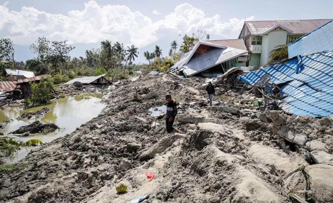 #GaleriaCri Devastación en Indonesia a causa de varios sismos y un tsunami