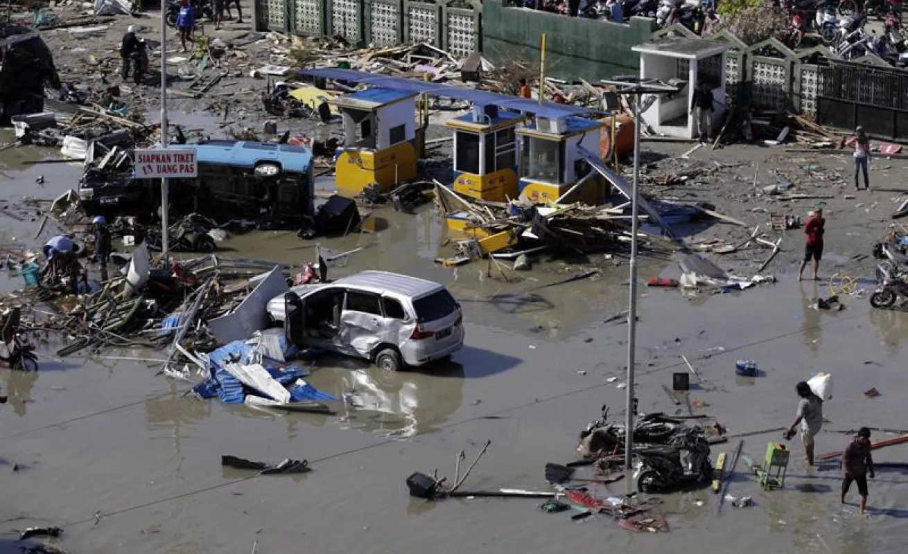 #GaleriaCri Devastación en Indonesia a causa de varios sismos y un tsunami