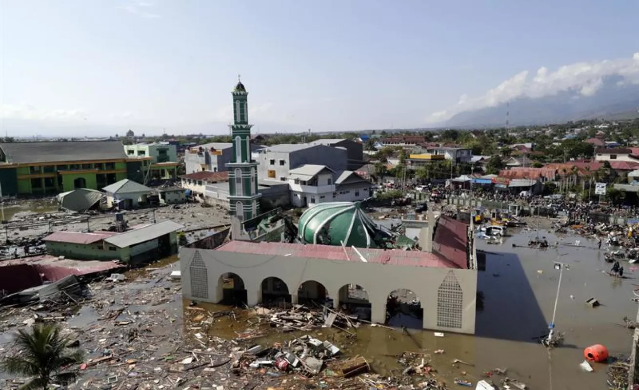 #GaleriaCri Devastación en Indonesia a causa de varios sismos y un tsunami