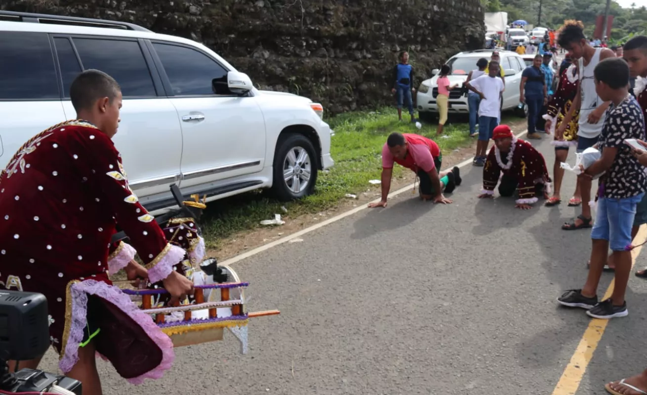 #GaleriaCri Lágrimas, dolor y devoción marcan ritual del "Cristo Negro" en Panamá