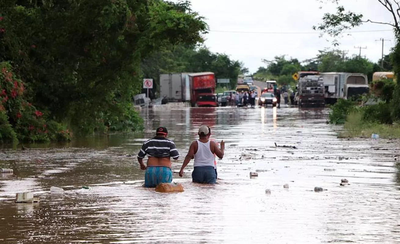 #GaleriaCri huracán Willa deja daños limitados a su paso por el noroeste de México