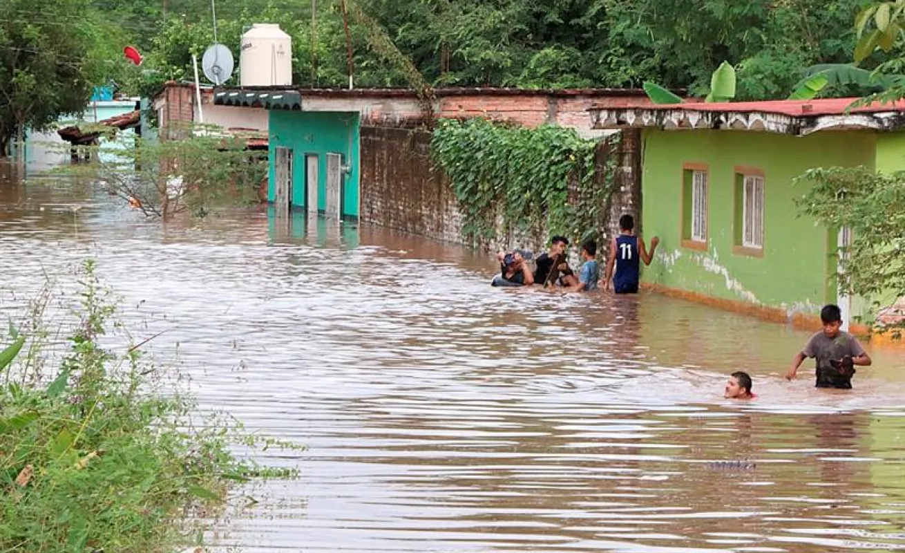 #GaleriaCri huracán Willa deja daños limitados a su paso por el noroeste de México
