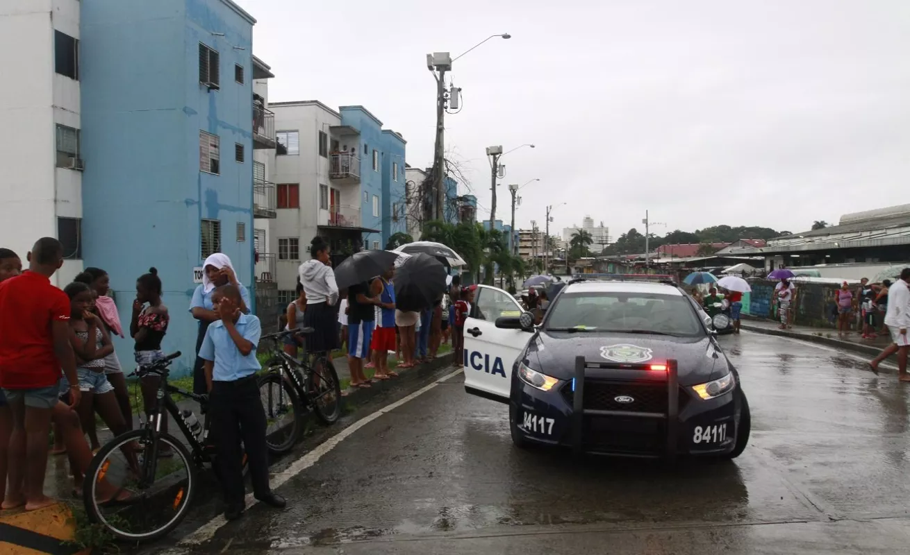 #GaleriaCri Buscan menor desaparecido en aguas del río Curundú
