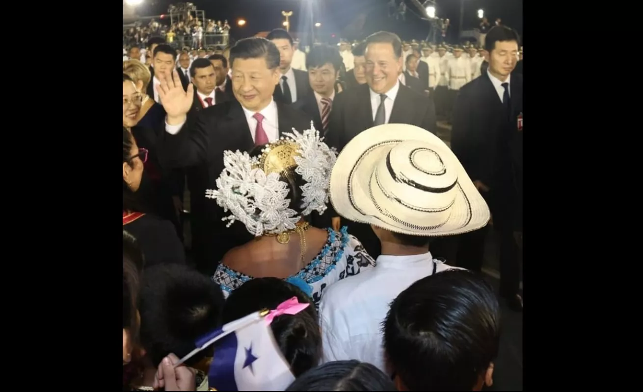 #GaleriaCri Visita de Xi Jinping y su esposa en Panamá en imágenes