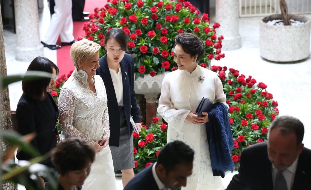 #GaleriaCri Visita de Xi Jinping y su esposa en Panamá en imágenes