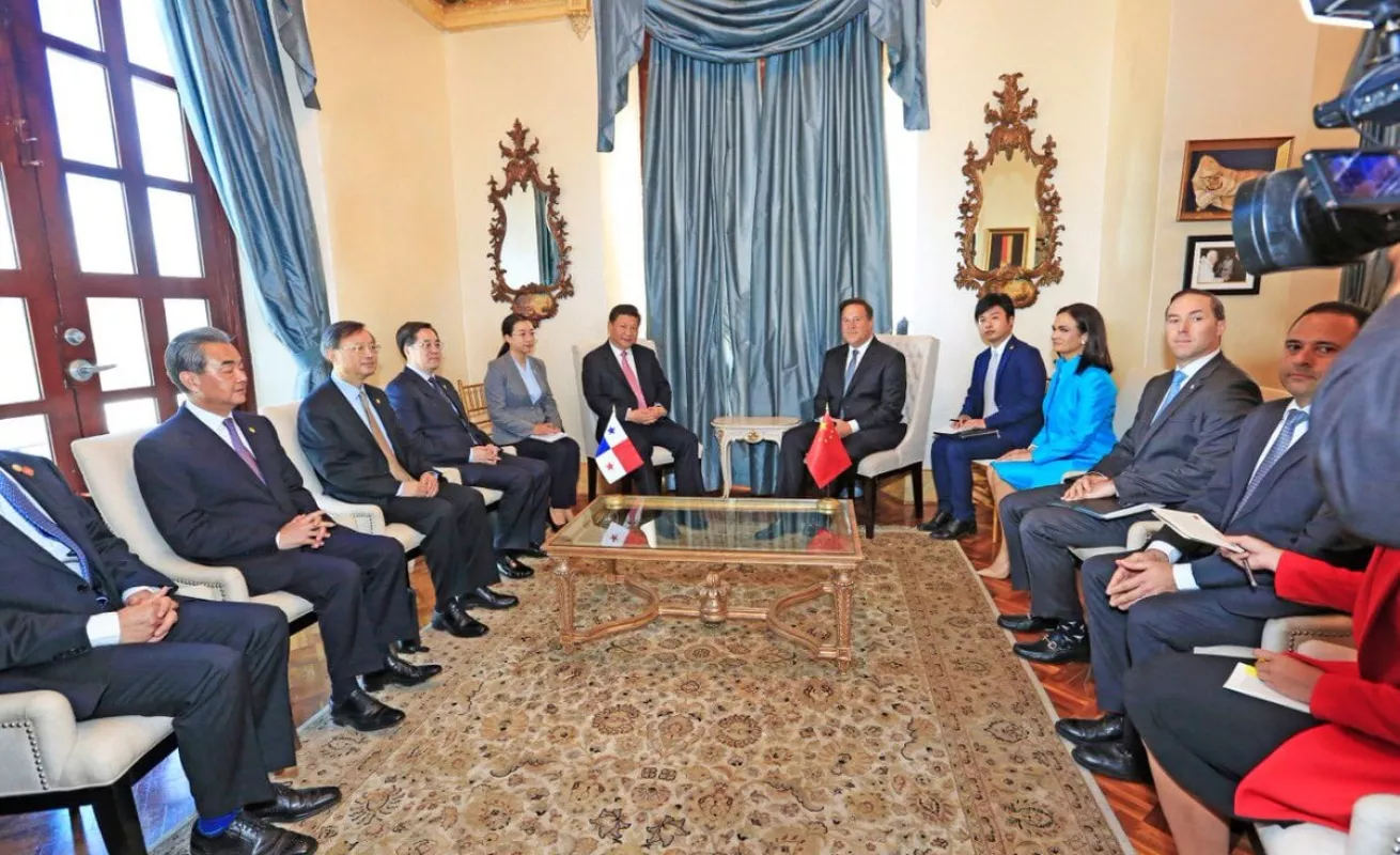 #GaleriaCri Visita de Xi Jinping y su esposa en Panamá en imágenes