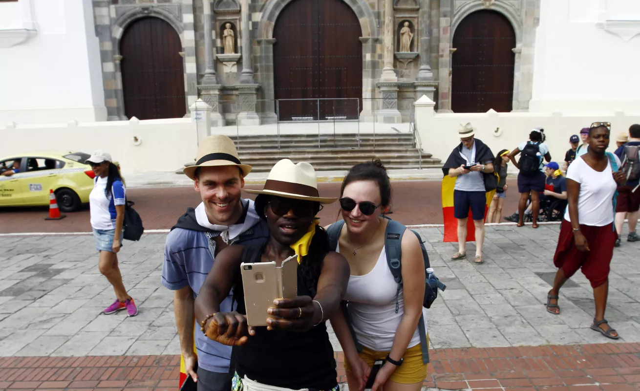 #GaleriaCri Peregrinos se toman el Casco Antiguo