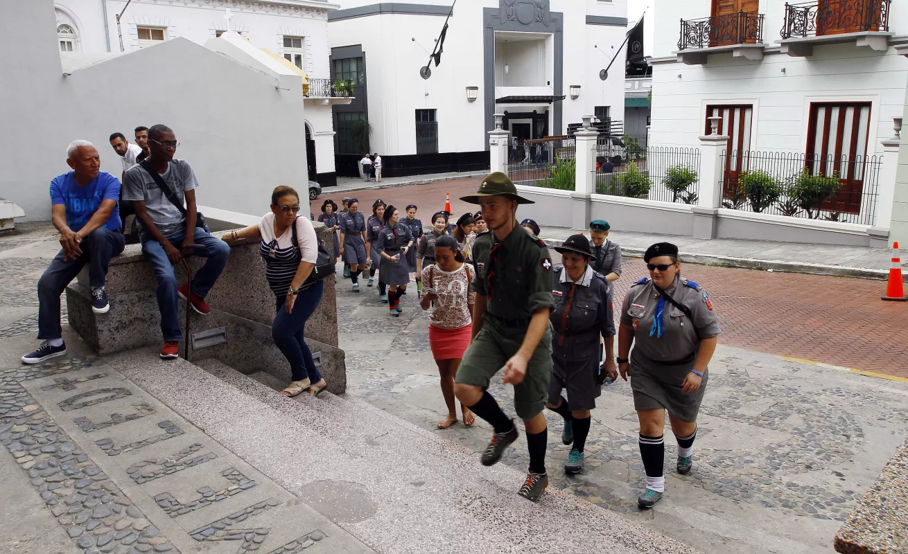 #GaleriaCri Peregrinos se toman el Casco Antiguo