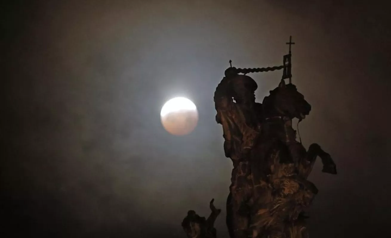 #GaleriaCri Así registró Panamá y el mundo la Superluna de sangre y eclipse del 2018