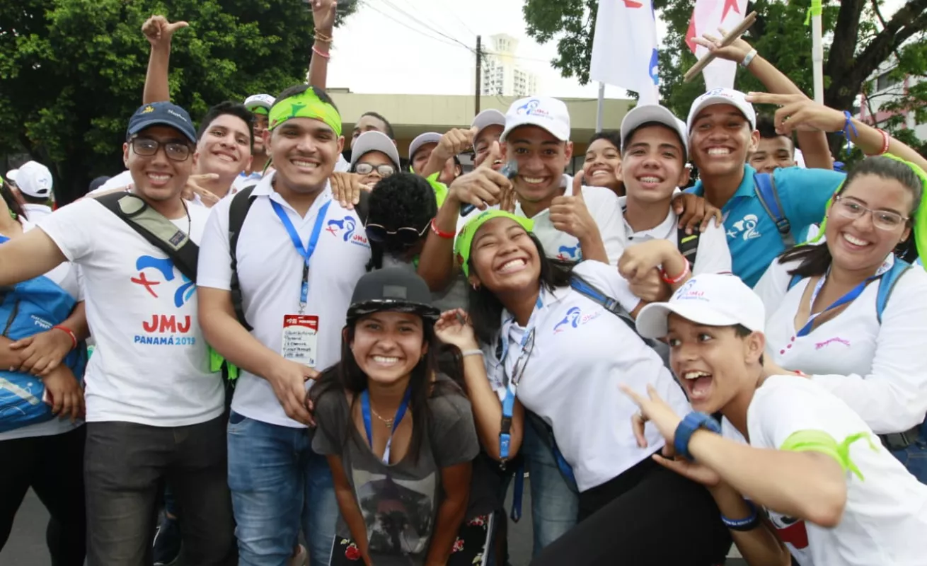 #GaleriaCri Emoción antes de la llegada de papa Franciso a Panamá