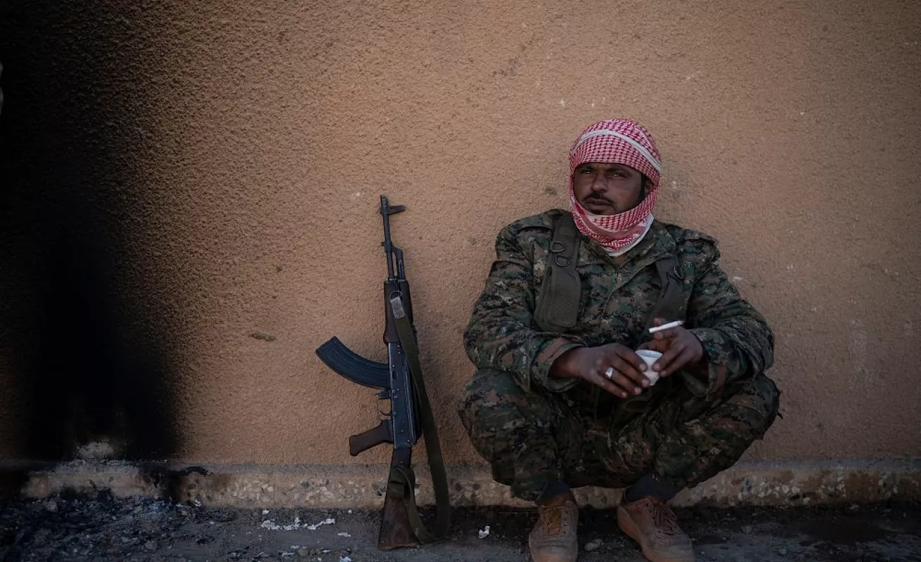 Combatientes de IE se niegan a rendirse (Fotos)