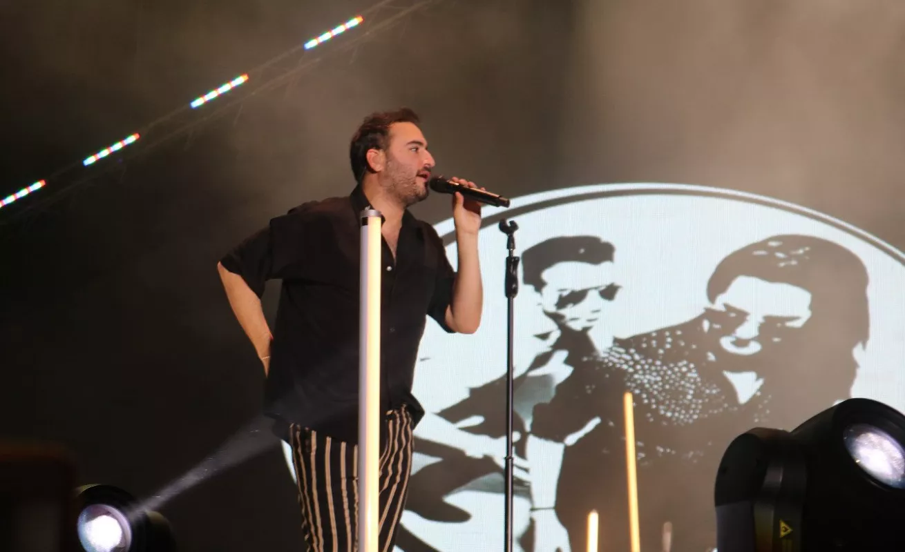 #GaleriaCri Cierre del Verano Canal 2019 con la presentación de los artistas J Balvin, Reik y Joey Montana
