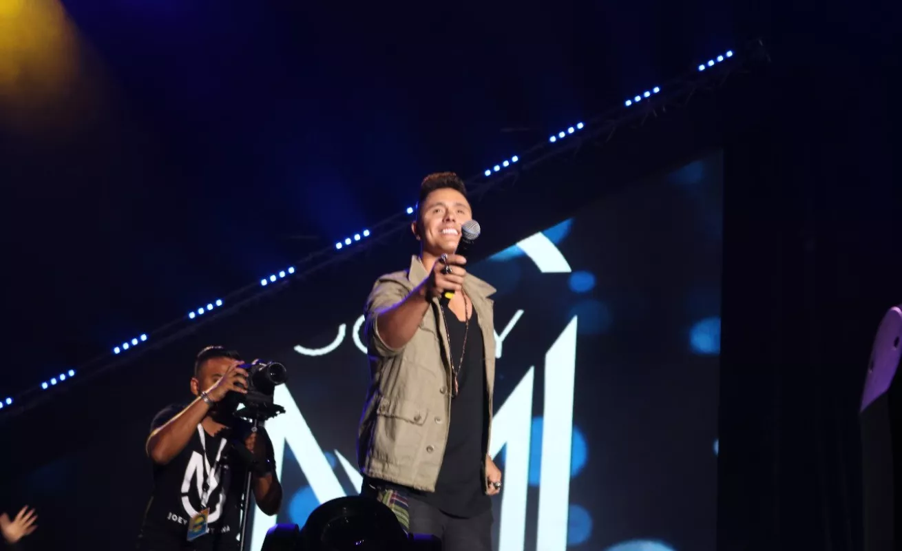 #GaleriaCri Cierre del Verano Canal 2019 con la presentación de los artistas J Balvin, Reik y Joey Montana