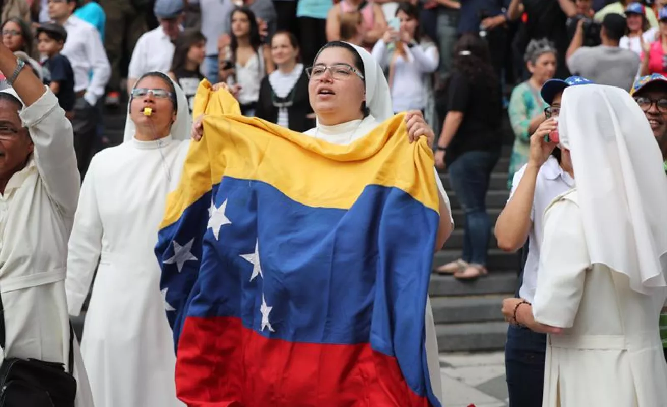 Venezolanos se manifiestan en contra del apagón