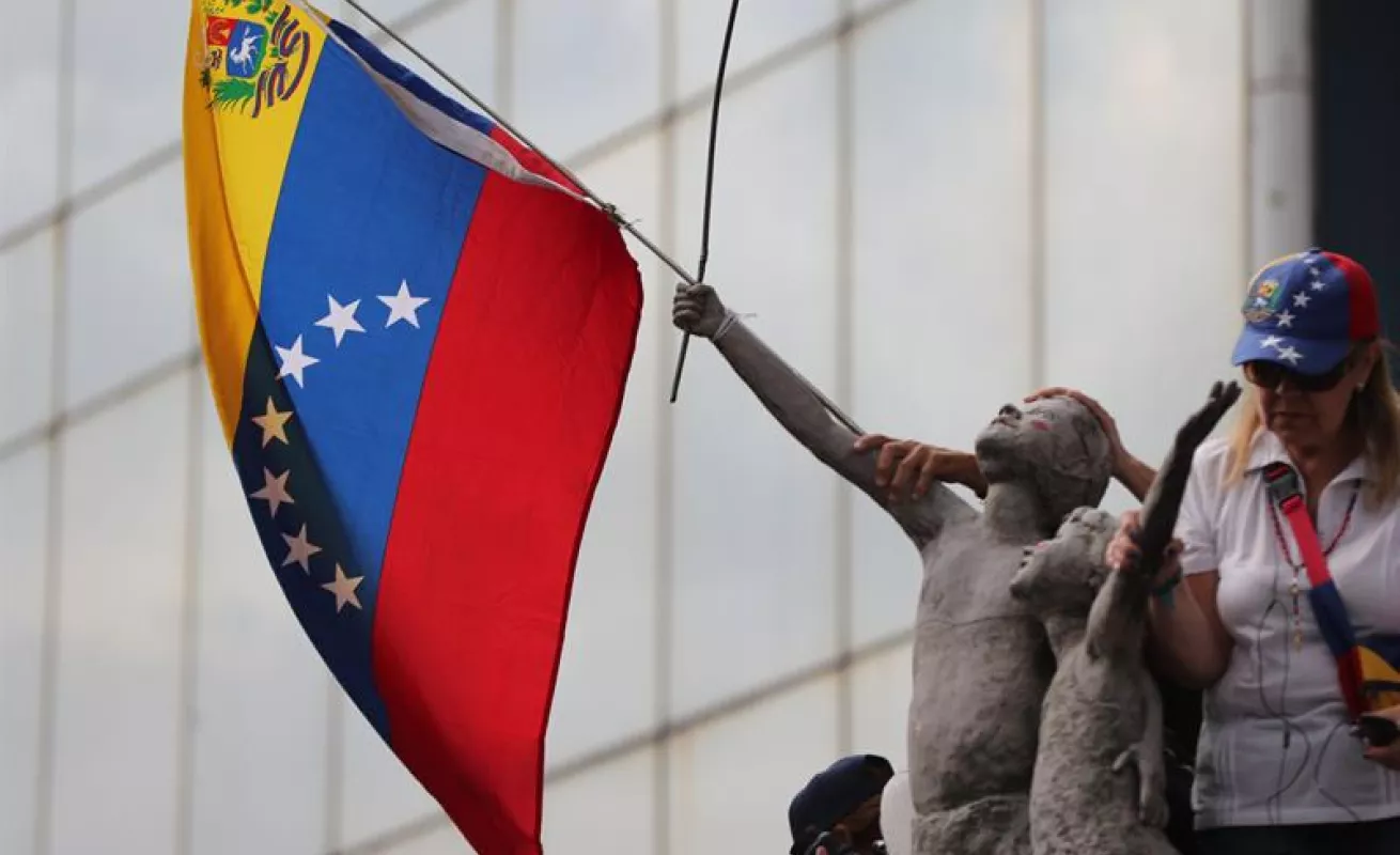 Venezolanos se manifiestan en contra del apagón