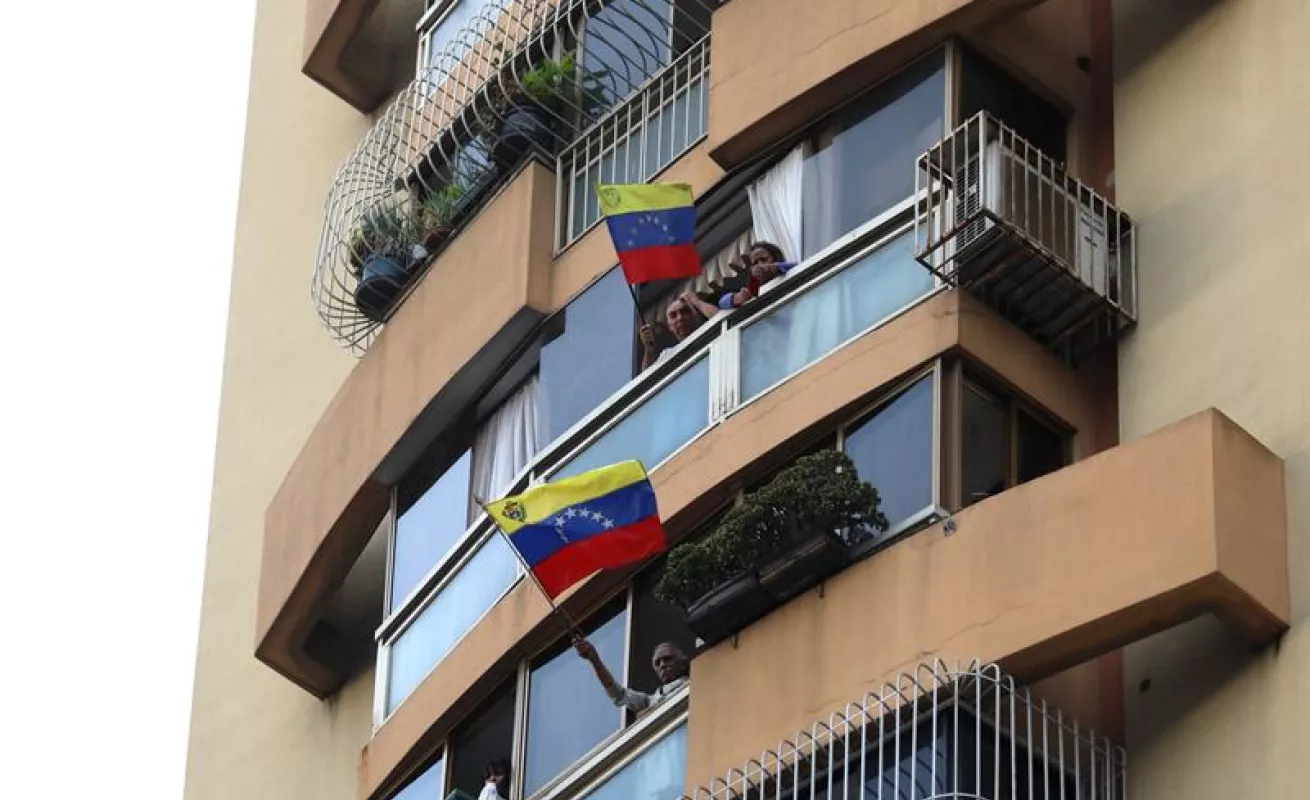 Venezolanos se manifiestan en contra del apagón