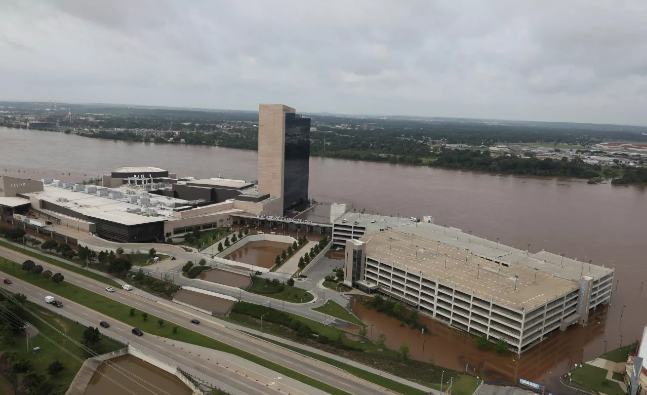 Pronostican grandes inundaciones a lo largo del río Arkansas este fin de semana