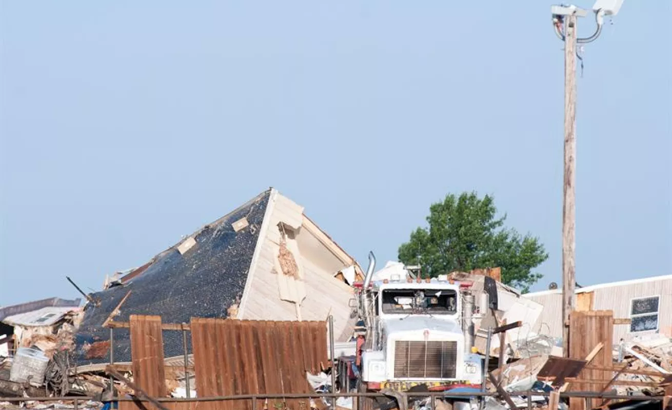 Enjambre de tornados azotan atravesó Indiana y Ohio