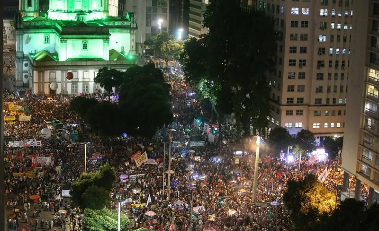 Estudiantes mantienen su desafío a Bolsonaro con una segunda jornada de protestas