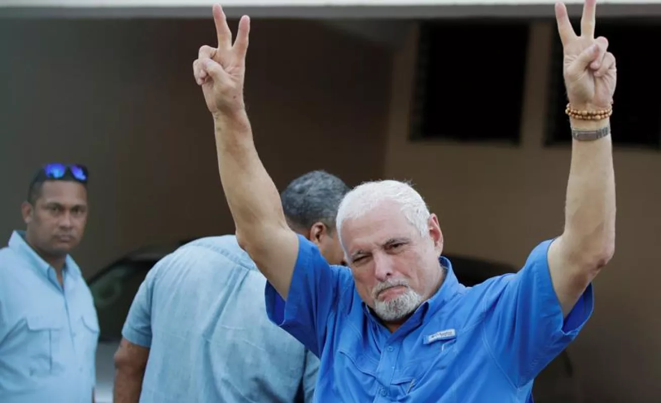 Expresidente Ricardo Martinelli durante su primer día en casa