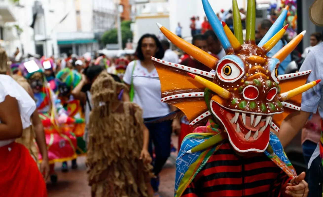 Rrimer Paseo de Danzas Nacionales del Corpus Christi