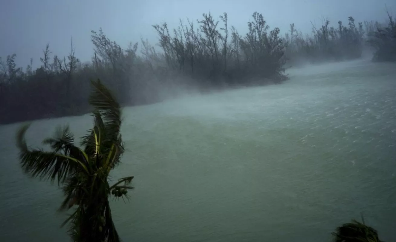 Huracán Dorian provoca inundaciones masivas en Bahamas