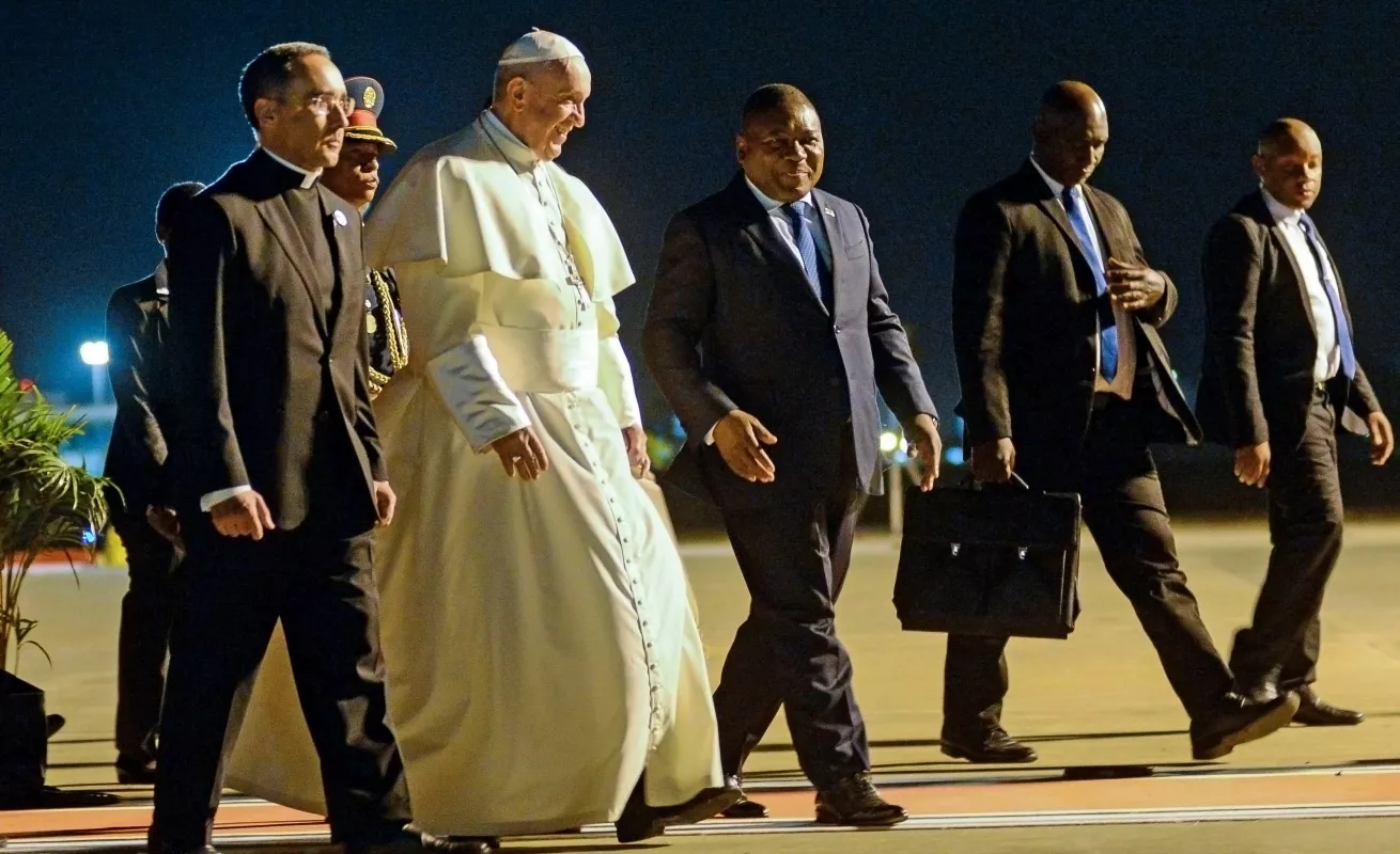 El papa Francisco llega a Mozambique e inicia su cuarto viaje a África